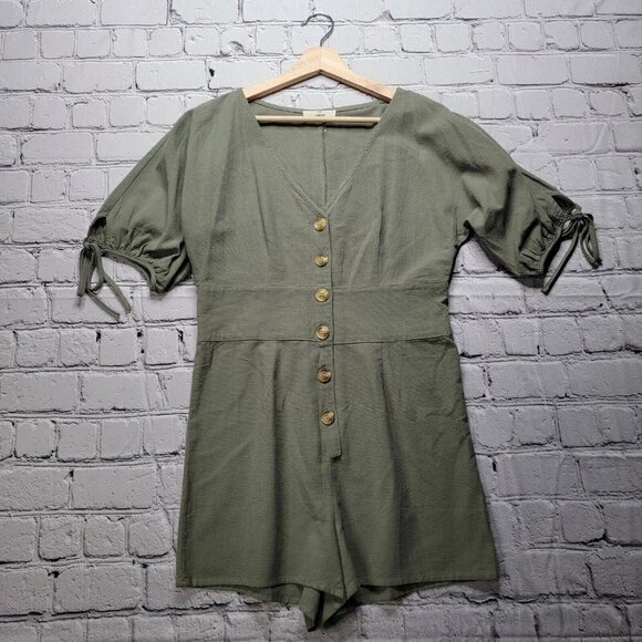 Entro 100% Cotton Olive Green Button Accent V Neck Romper Size M - Picture 1 of 13